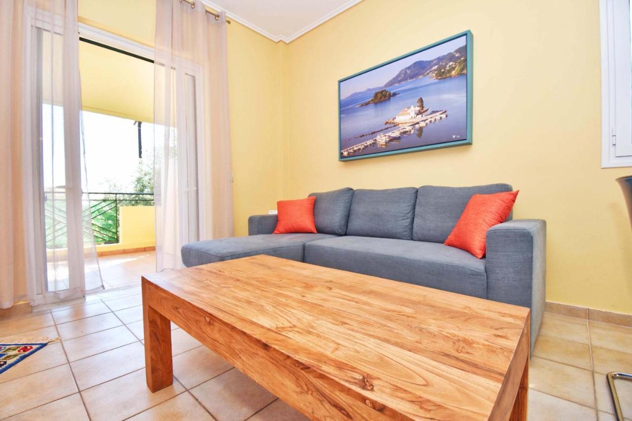 Pebbles And Sea At Barbati With Shared Pool Apartment Bagian luar foto