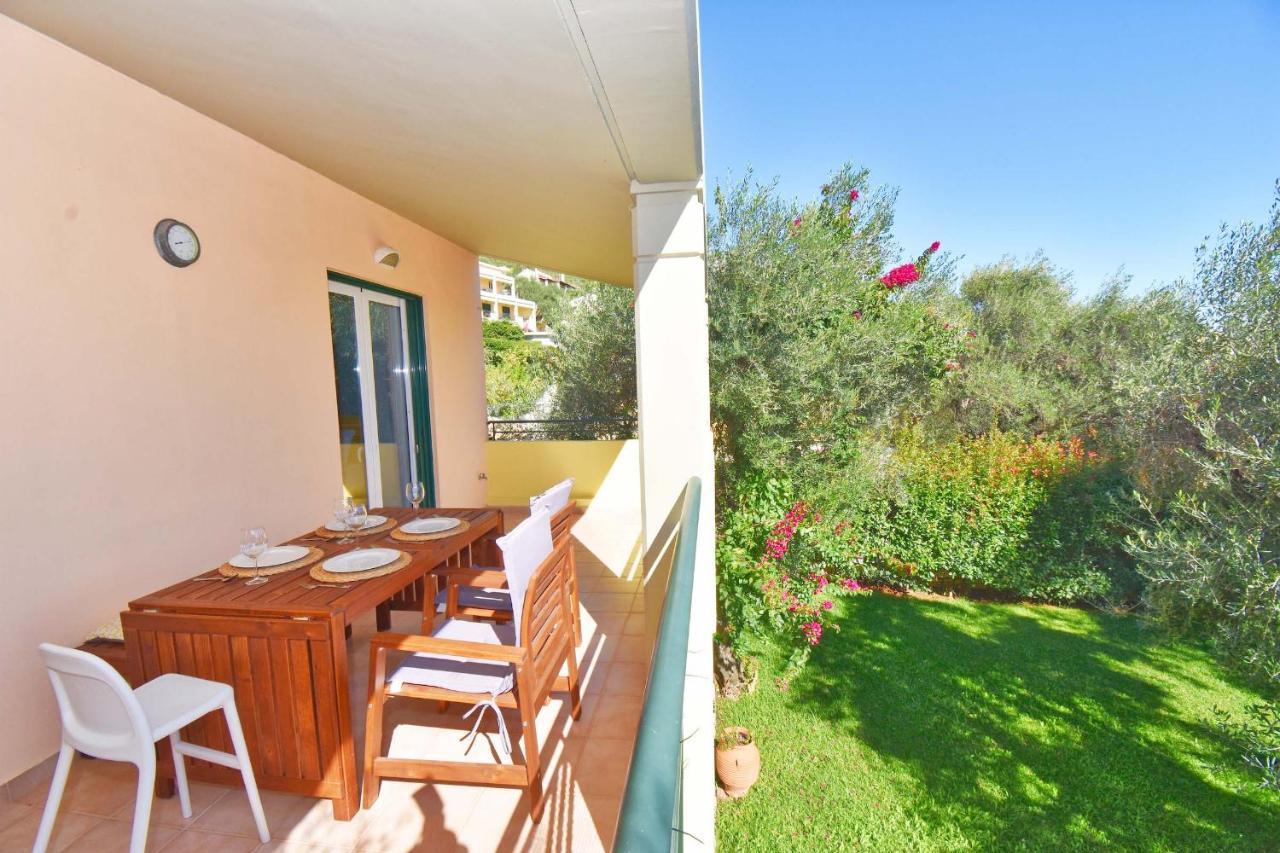 Pebbles And Sea At Barbati With Shared Pool Apartment Bagian luar foto