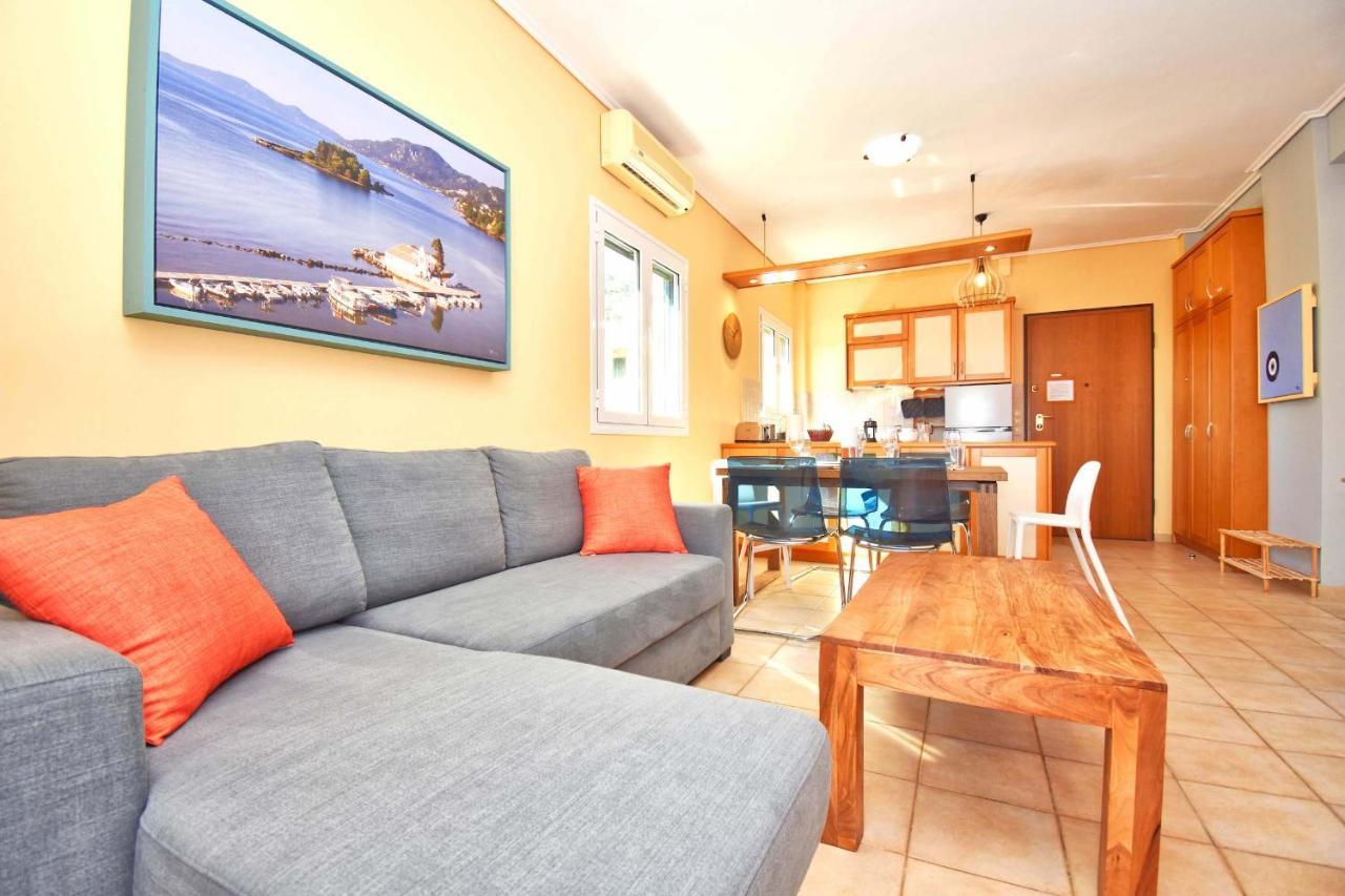 Pebbles And Sea At Barbati With Shared Pool Apartment Bagian luar foto