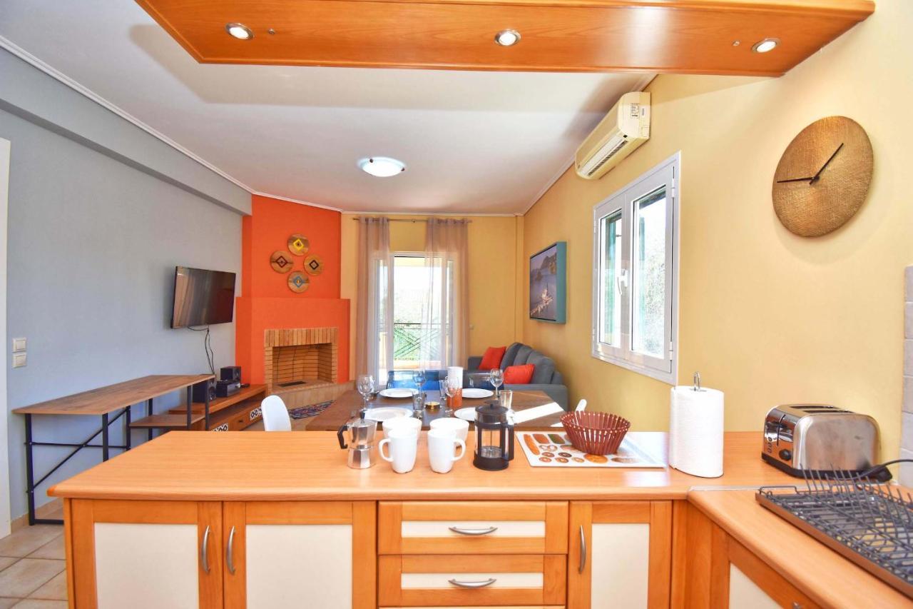 Pebbles And Sea At Barbati With Shared Pool Apartment Bagian luar foto