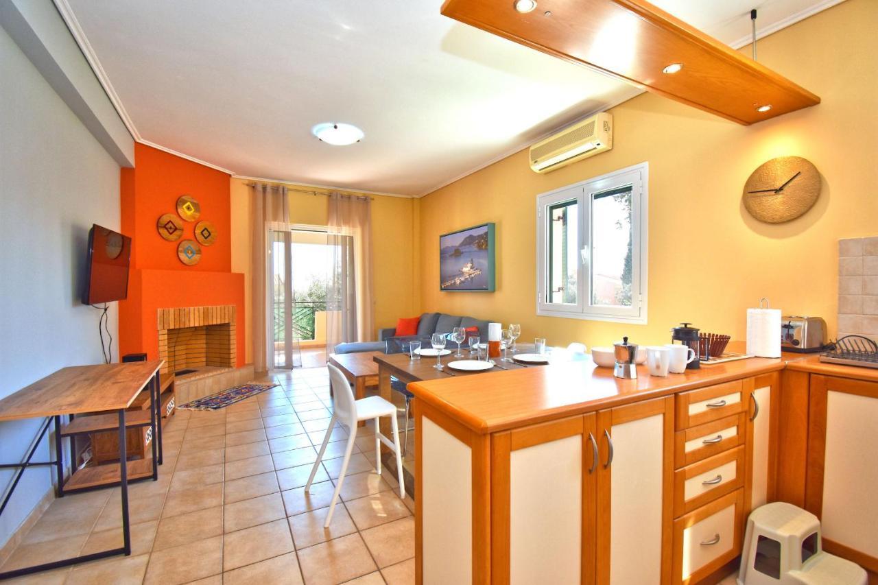 Pebbles And Sea At Barbati With Shared Pool Apartment Bagian luar foto