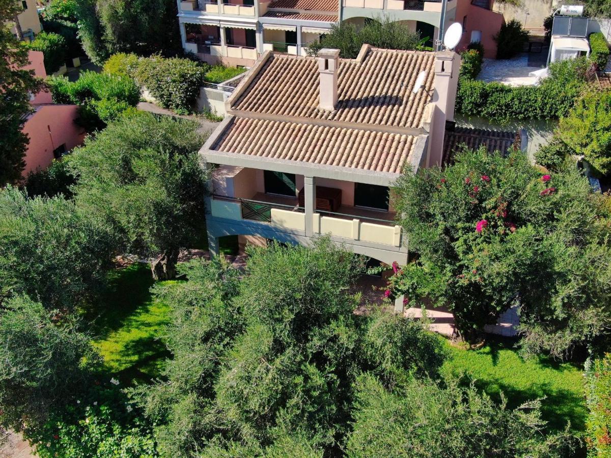 Pebbles And Sea At Barbati With Shared Pool Apartment Bagian luar foto